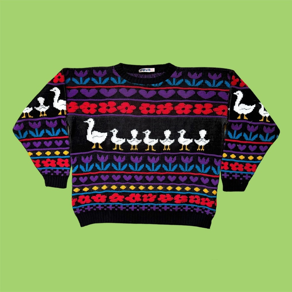 Vintage 80s goose striped pullover sweater